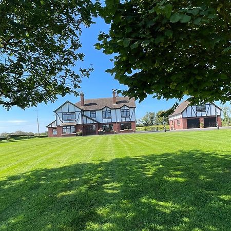 Greenfields Country House Latton エクステリア 写真