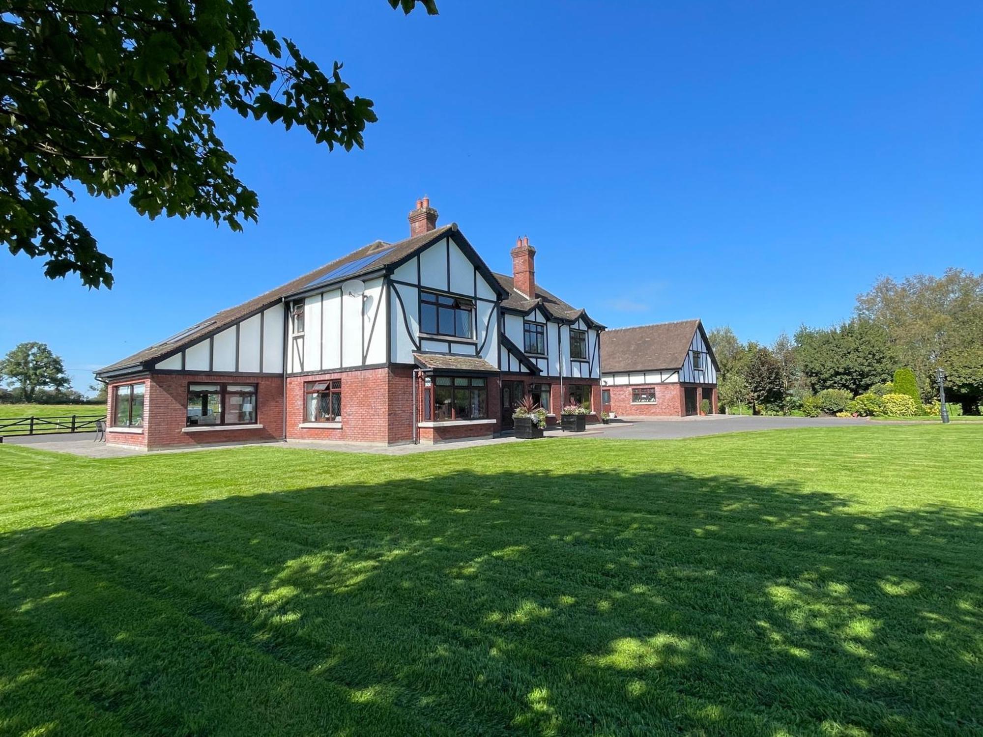 Greenfields Country House Latton エクステリア 写真